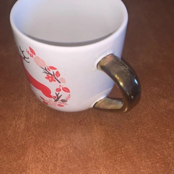 Threshold White Stoneware Mug With Red Deer & Gold Handle - Picture 4 of 7
